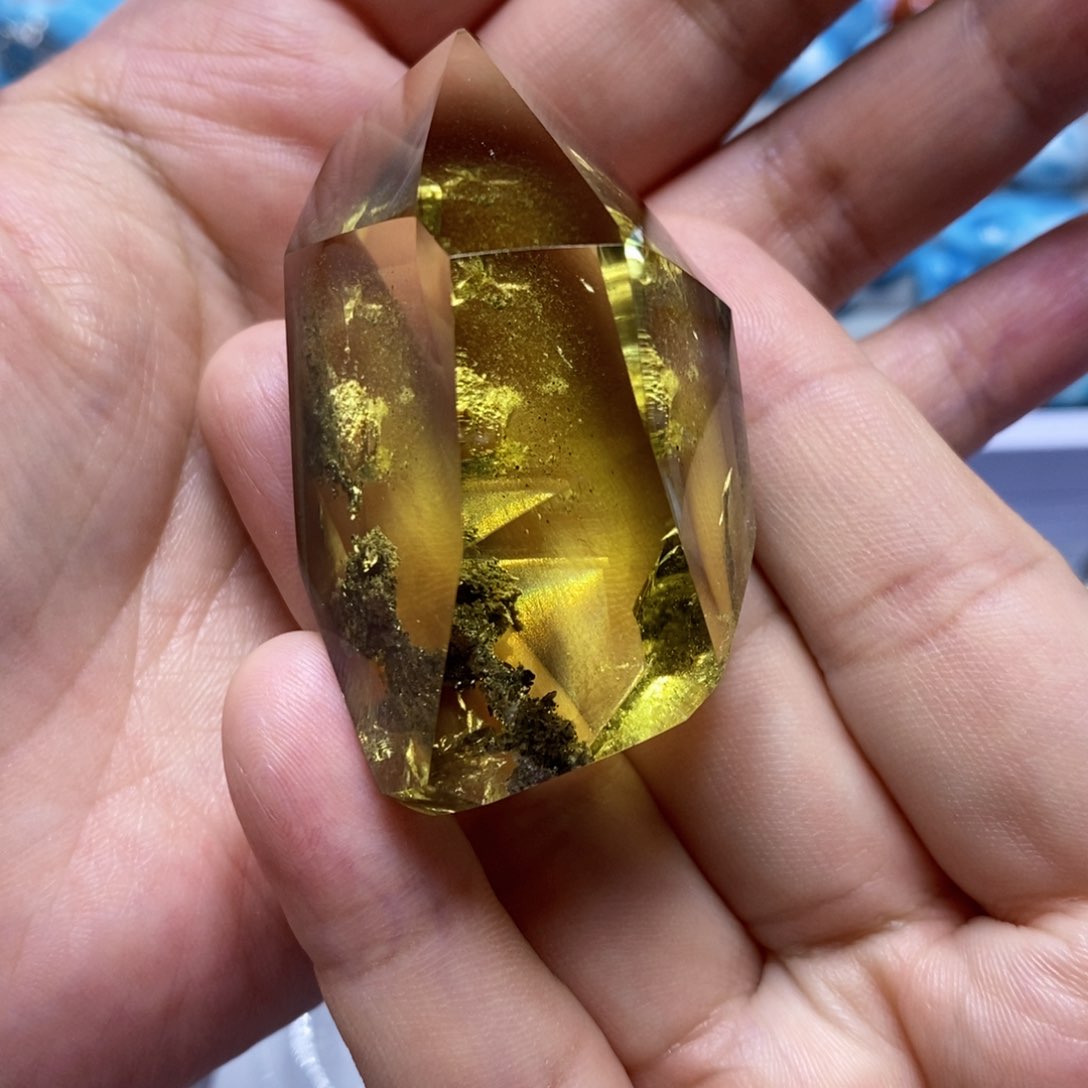 未镶嵌针钠钙石（海纹石）颈饰酱**酱