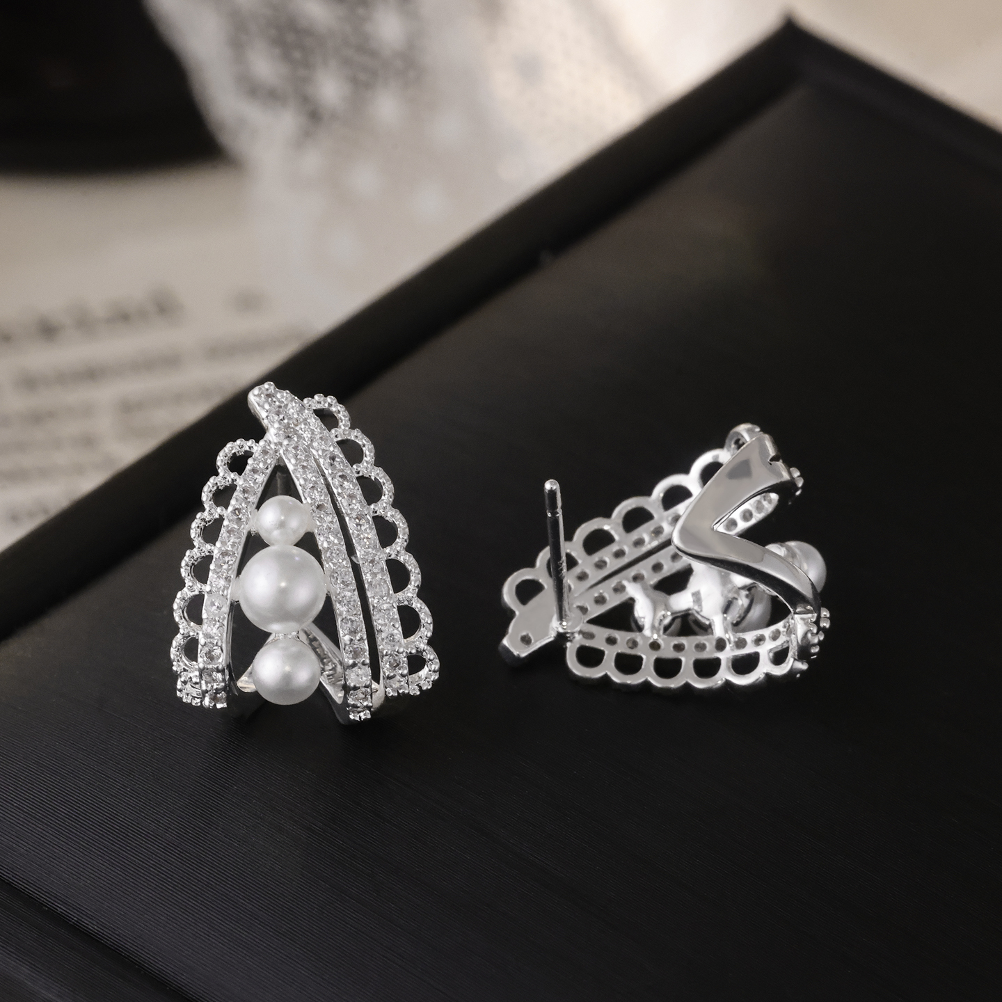 铜合金仿珍珠耳饰 镀银「李白」蕾丝耳钉 法式甜美简约气质时尚高档