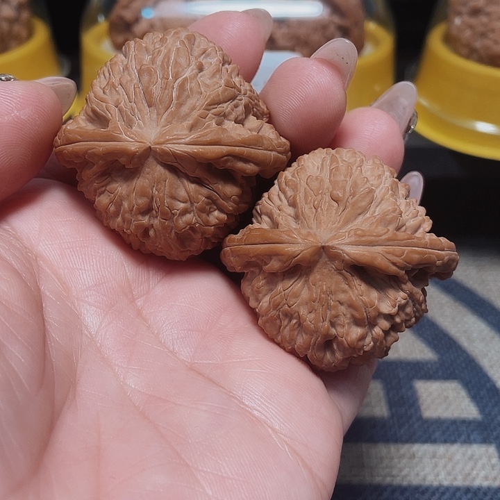 文玩核桃把件平*白狮子46