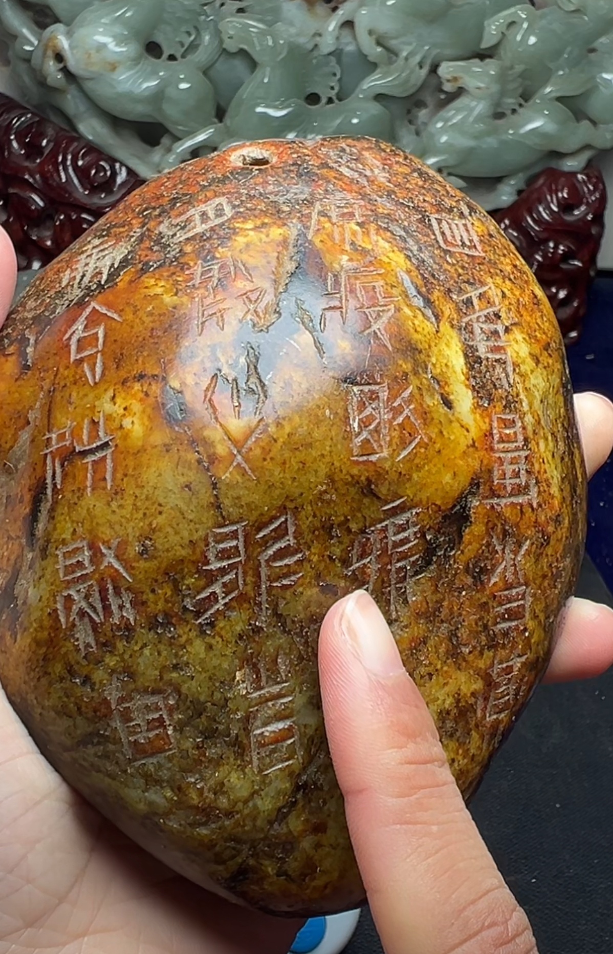 收藏新疆精品摆件