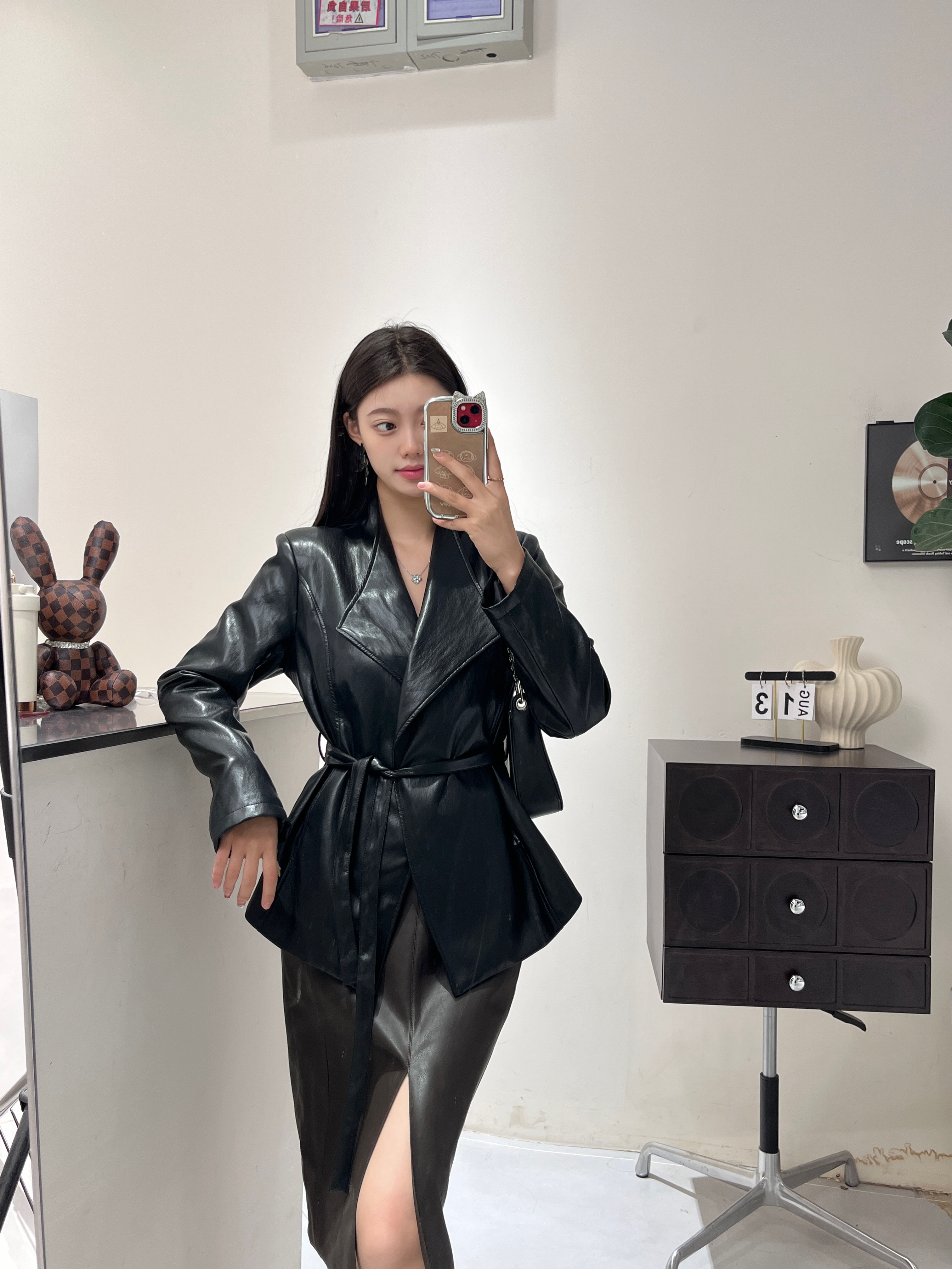 翻领设计感PU皮衣外套女新款高级收腰皮制上衣外套5Q2709GYZ