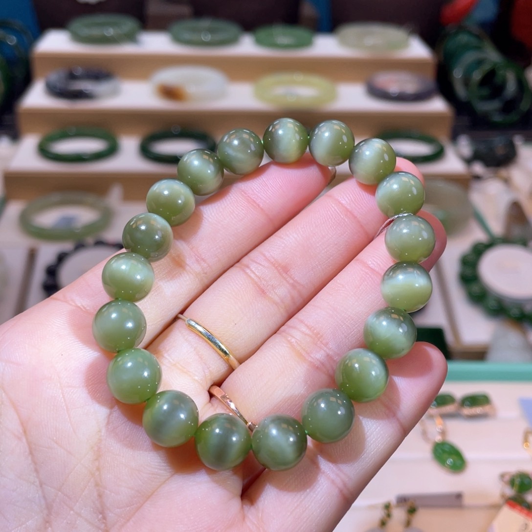 和田玉高品猫眼手串未镶嵌