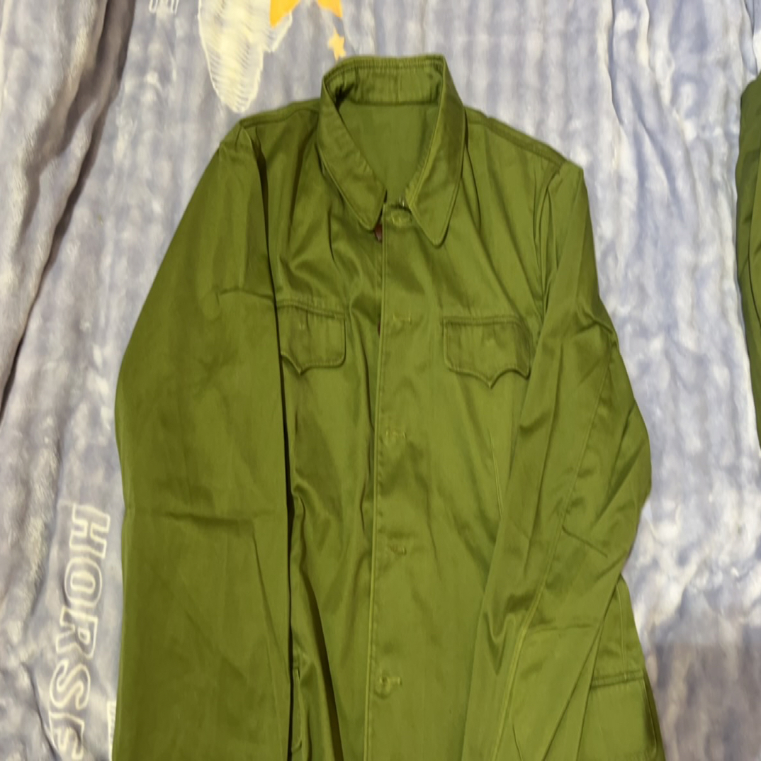 的卡上衣！付二号1979年的穿过！