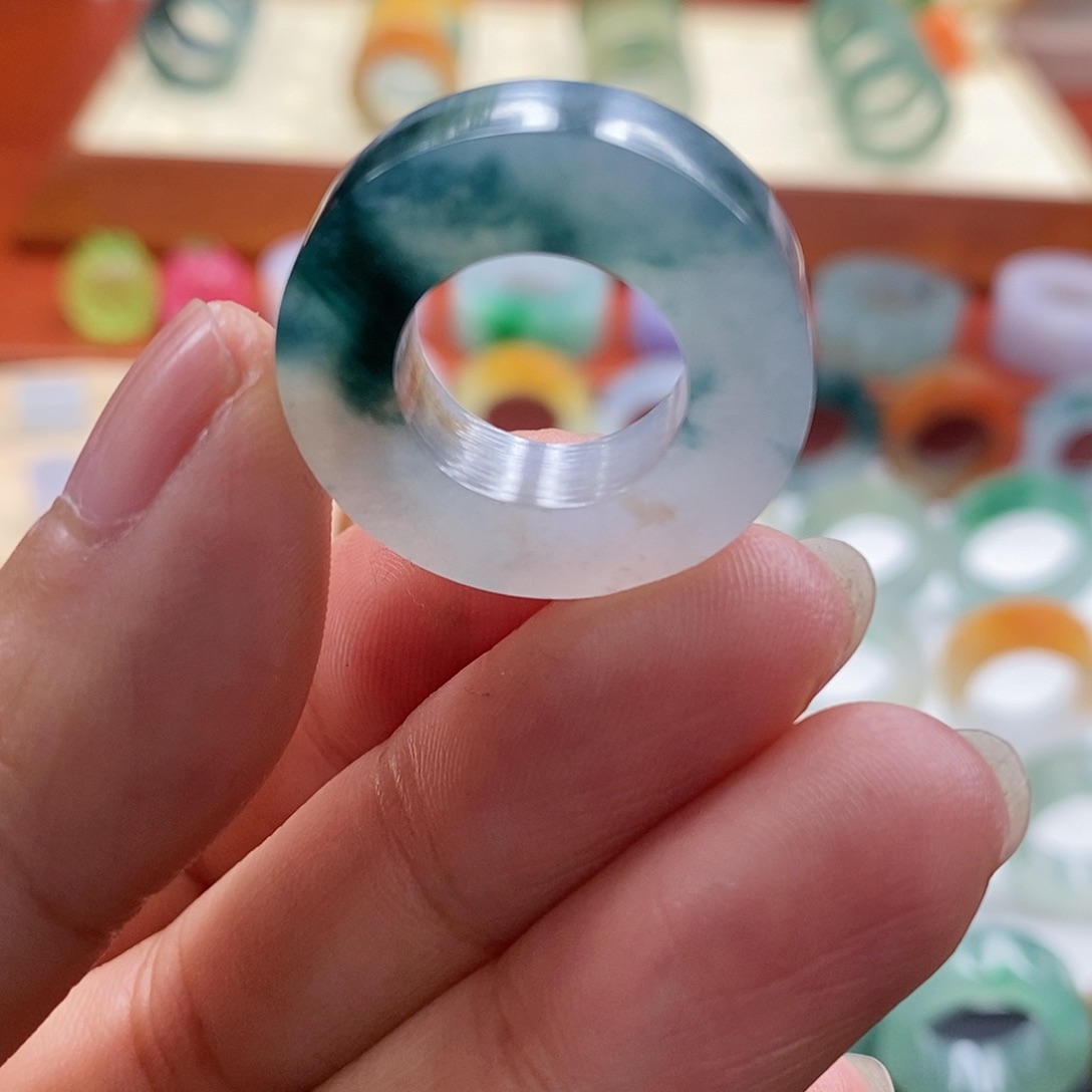 定制翡翠未镶嵌6-18圈口