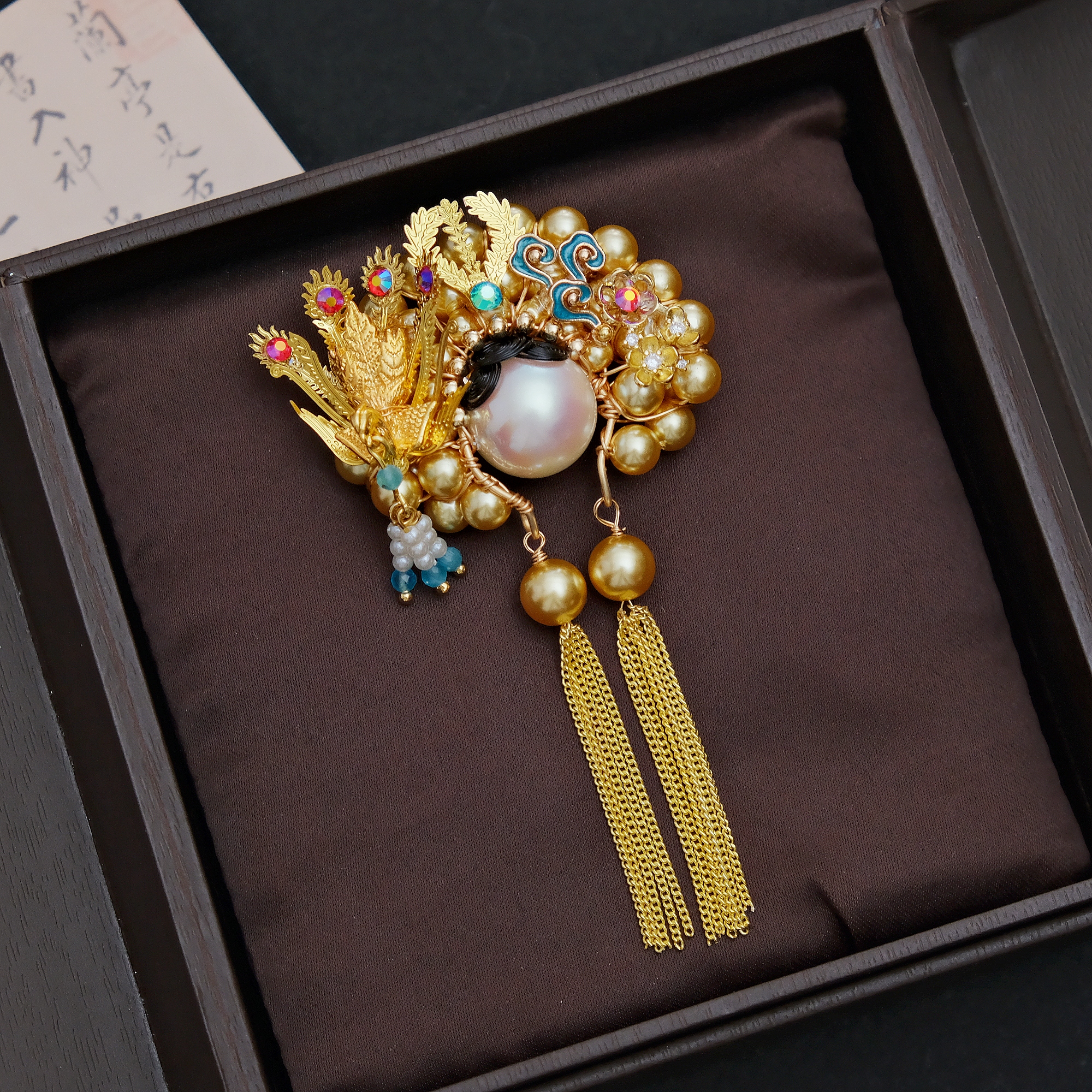 铜合金合成锆石胸针 熹太后大衣胸针最新款2025款高端大气直播