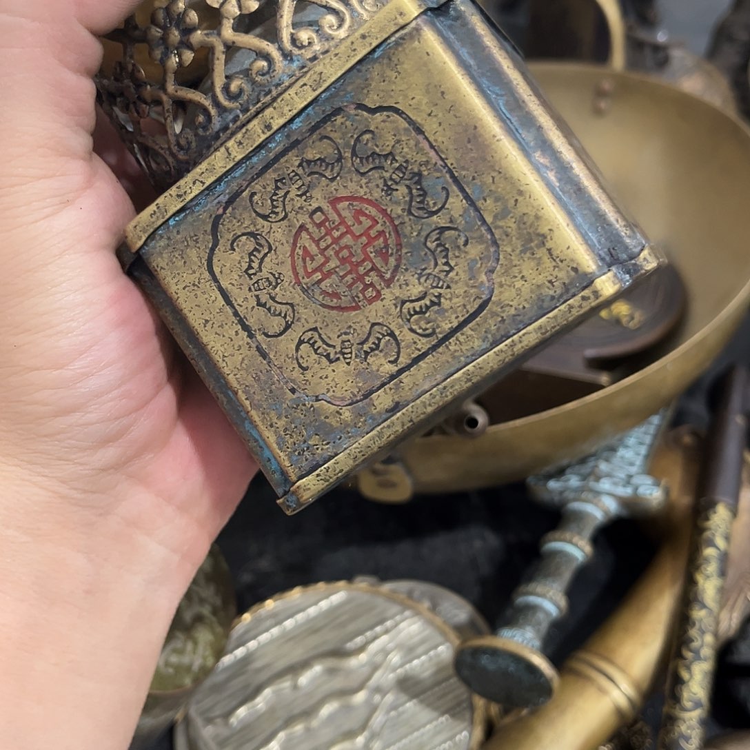 快***生闪电购铜摆件工艺品