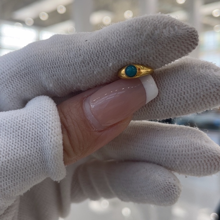 绿松石18K金镶嵌珠宝奇石