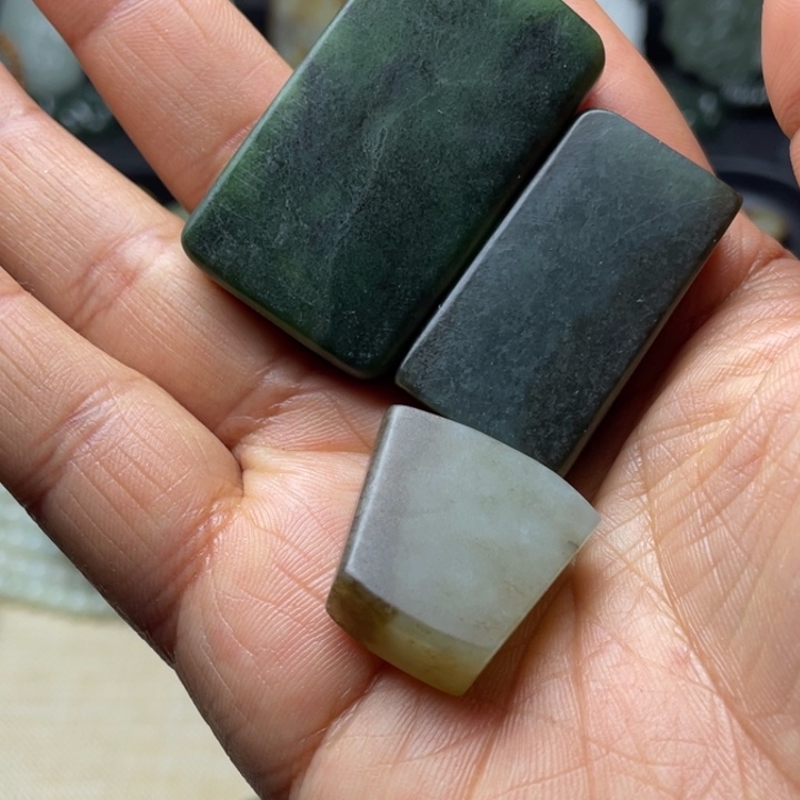 水***）和田玉未镶嵌珠宝半成品