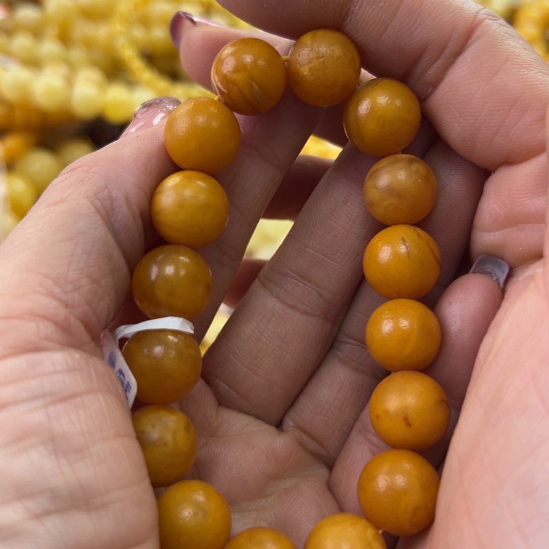 琥珀珠宝奇石未镶嵌