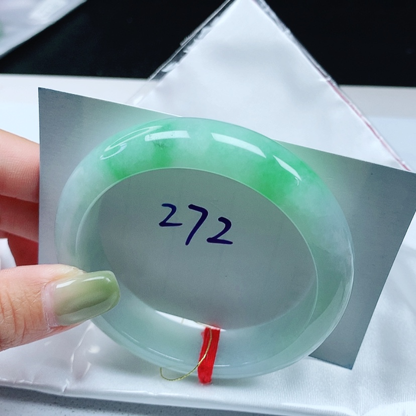 【闪购商品】翡翠未镶嵌手镯 正圈56+ 轮胎镯