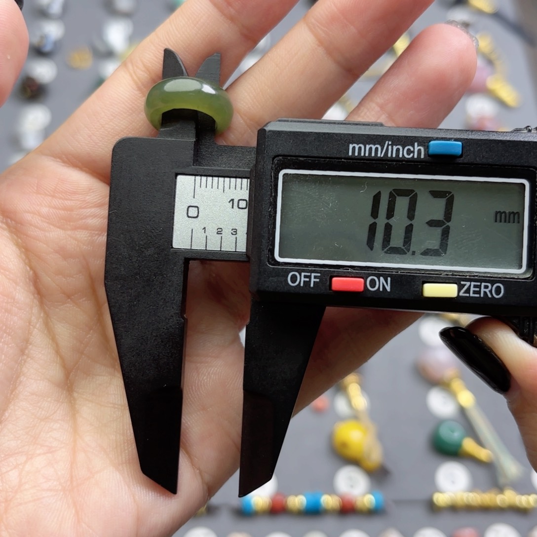 和田玉（碧玉）1未镶嵌跑环