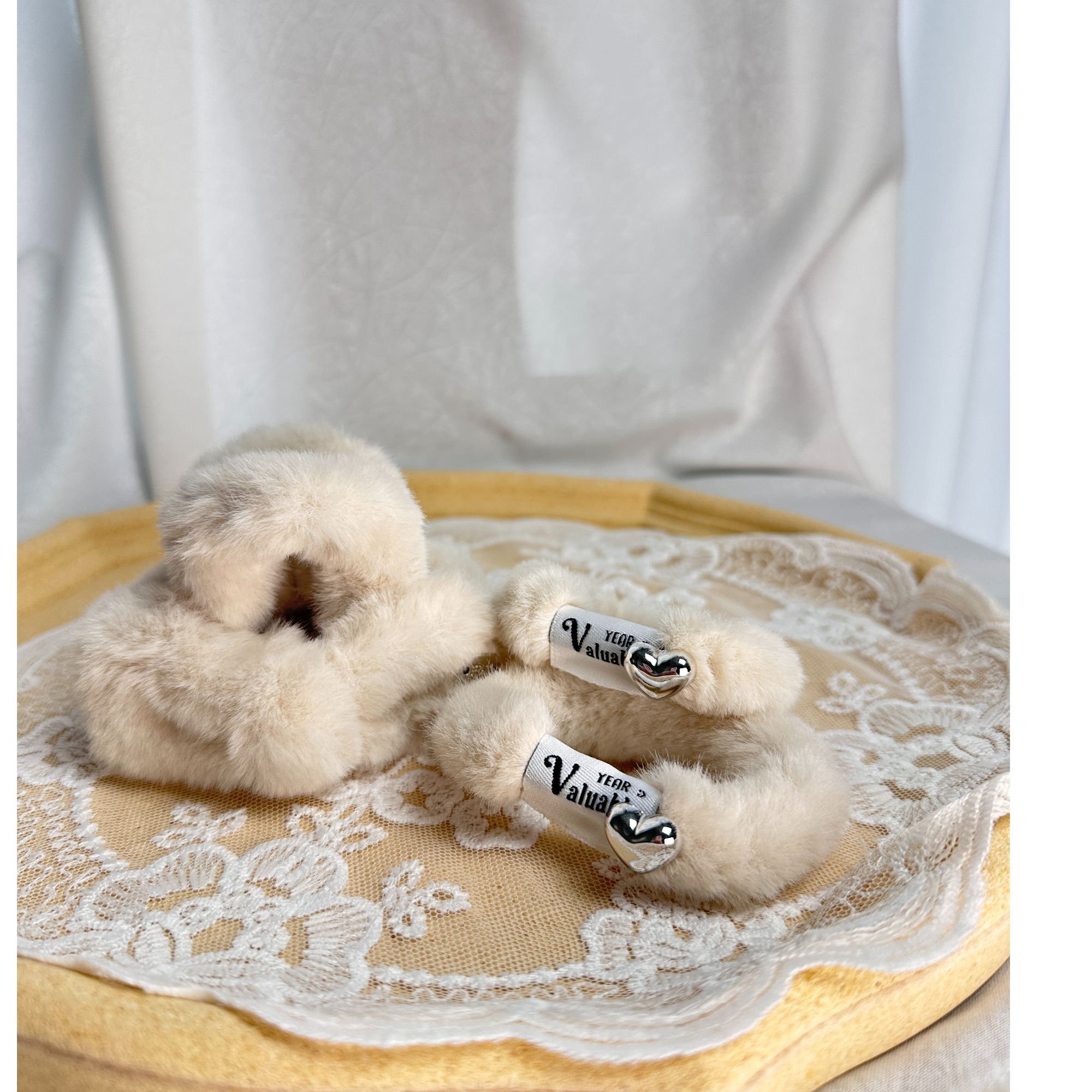 新2026款春款百搭毛绒抓夹鲨鱼夹头饰头绳气质发饰