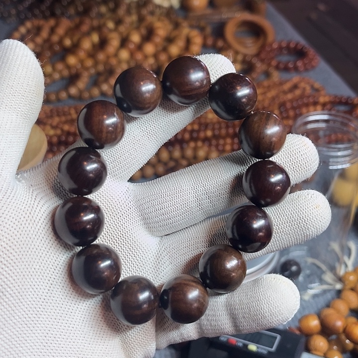 情***钟大红酸枝大红酸枝老料手串