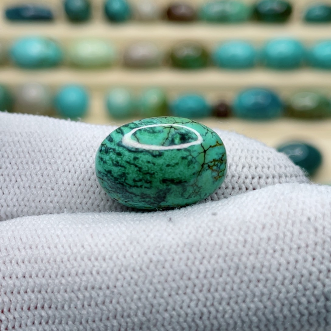 未镶嵌绿松石珠宝奇石