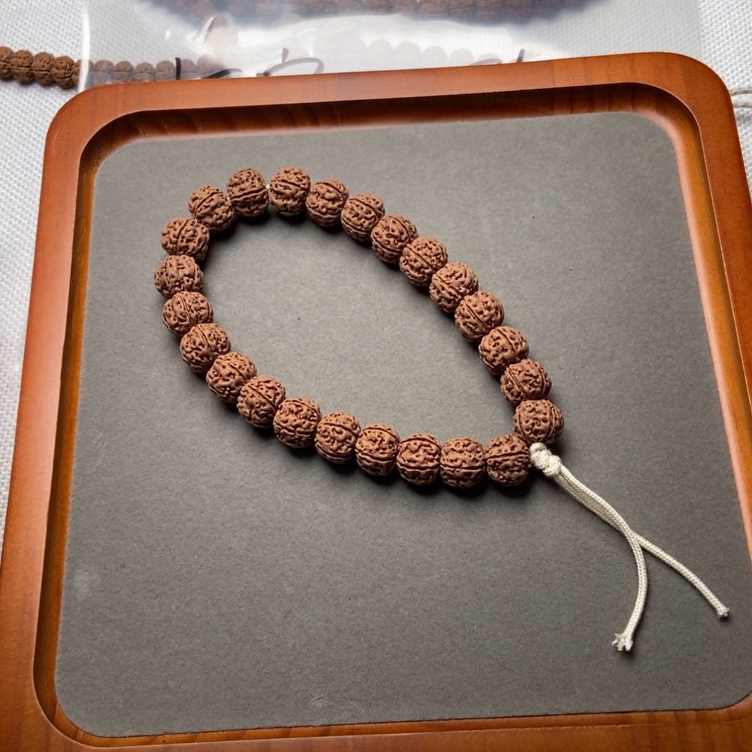 金刚菩提吊坠老树梅花