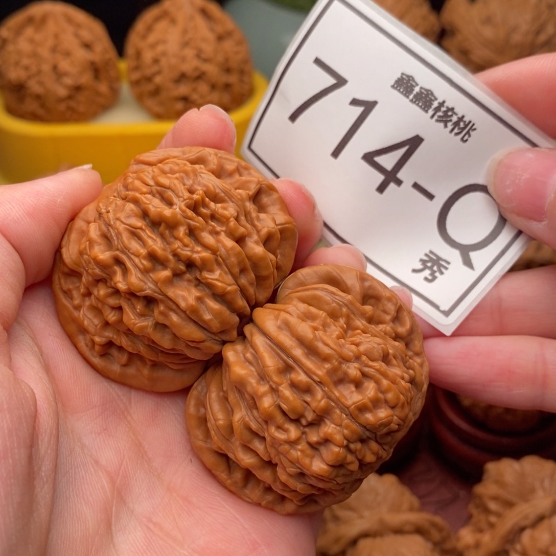 文玩核桃把件汉高楼44