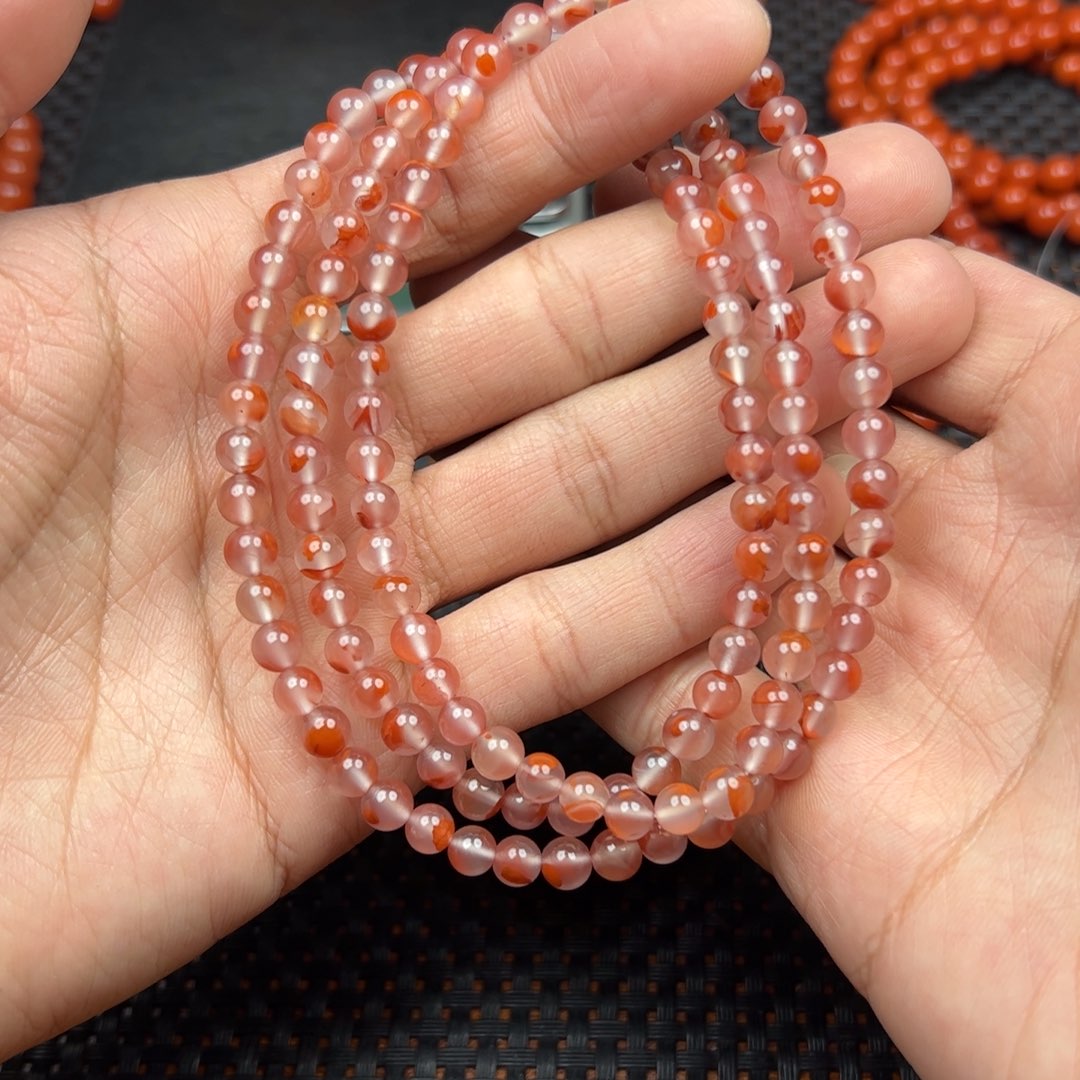 南红玛瑙手链未镶嵌