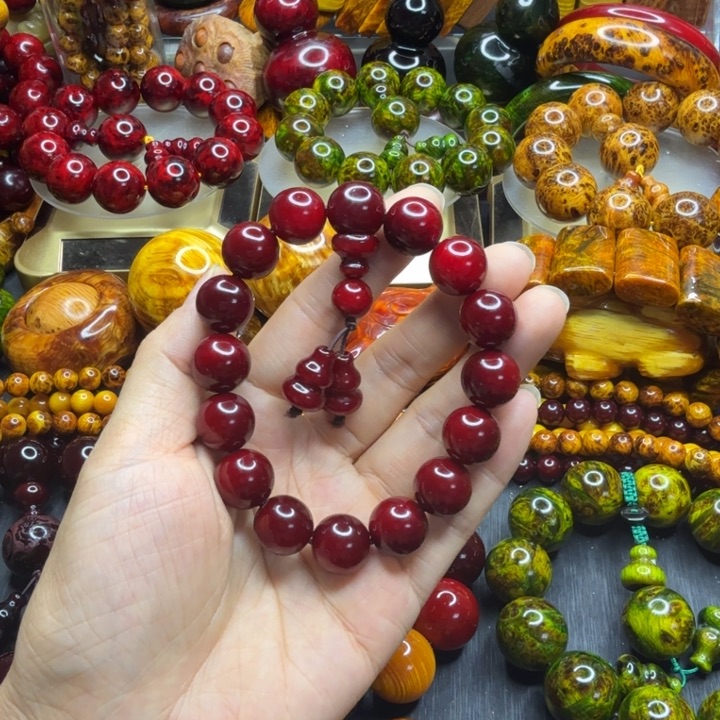 松木琥珀木文玩手串