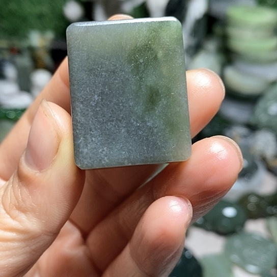 未镶嵌和田玉（糖玉）珠宝半成品