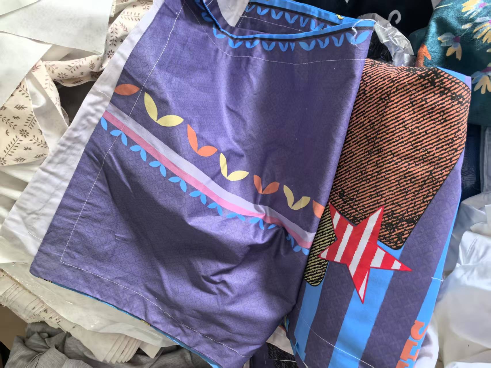 《兵哥外贸》3楼45×65蓝紫色花纹全棉枕套 发1对 不挑色