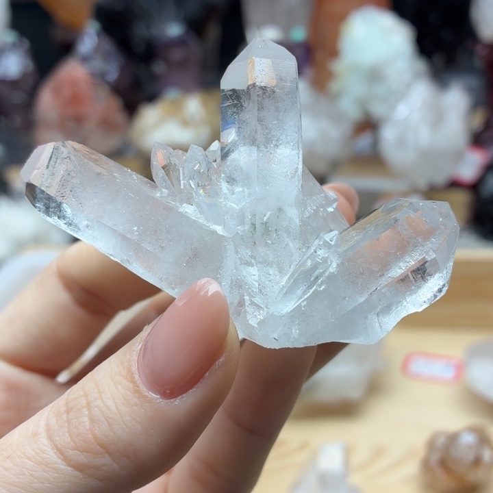 水晶摆件未镶嵌小杜