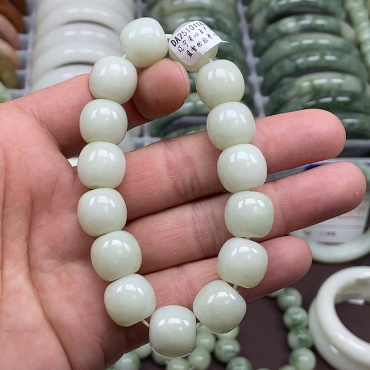 蛇纹石玉未镶嵌手链