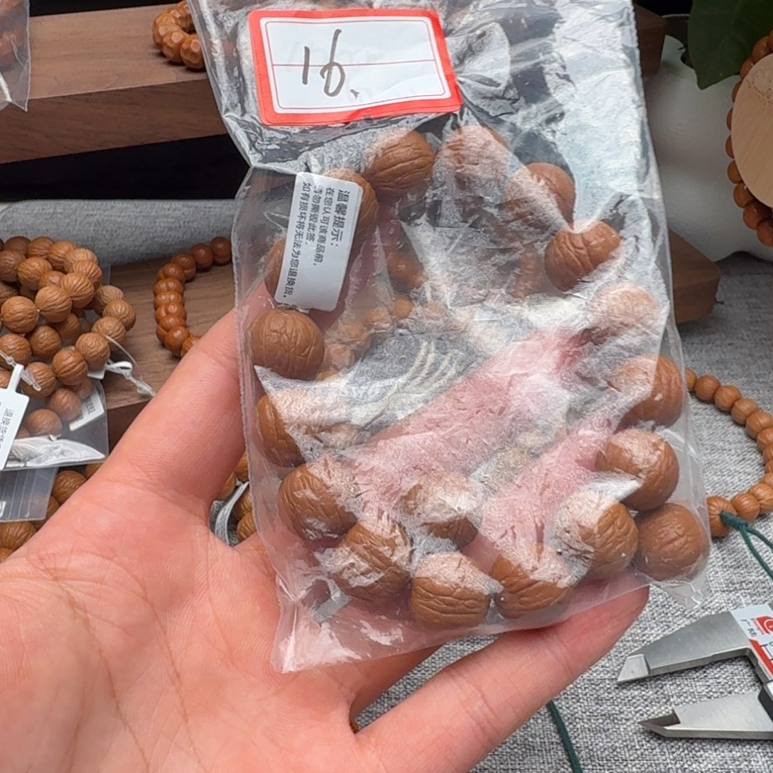 ****貅猴头核桃吊坠16聚宝盆手串放漏直播