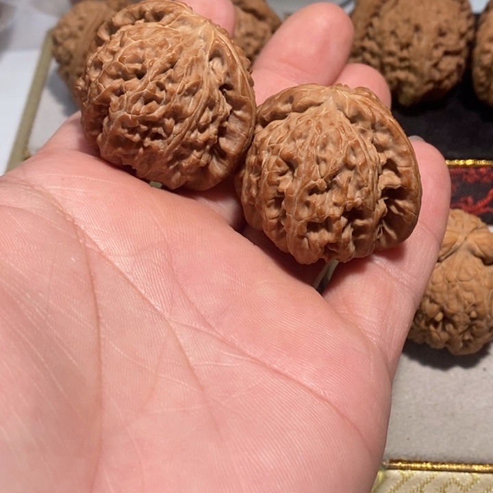 文玩核桃把件善**。核桃