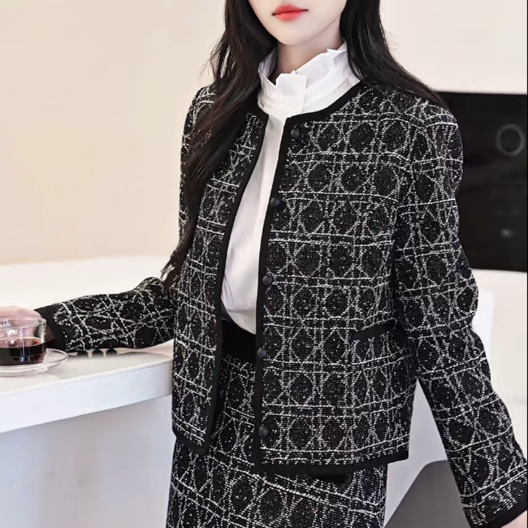 MASIENDI/玛丝恩迪长袖短款法式印花女常规款短外套秋冬430606