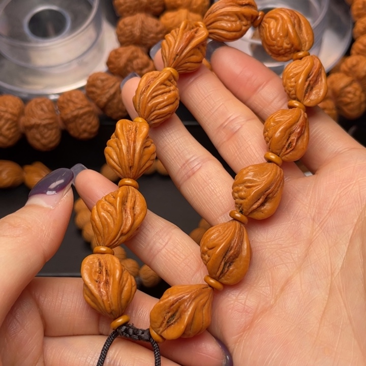 桃核手串龙纹桃核5