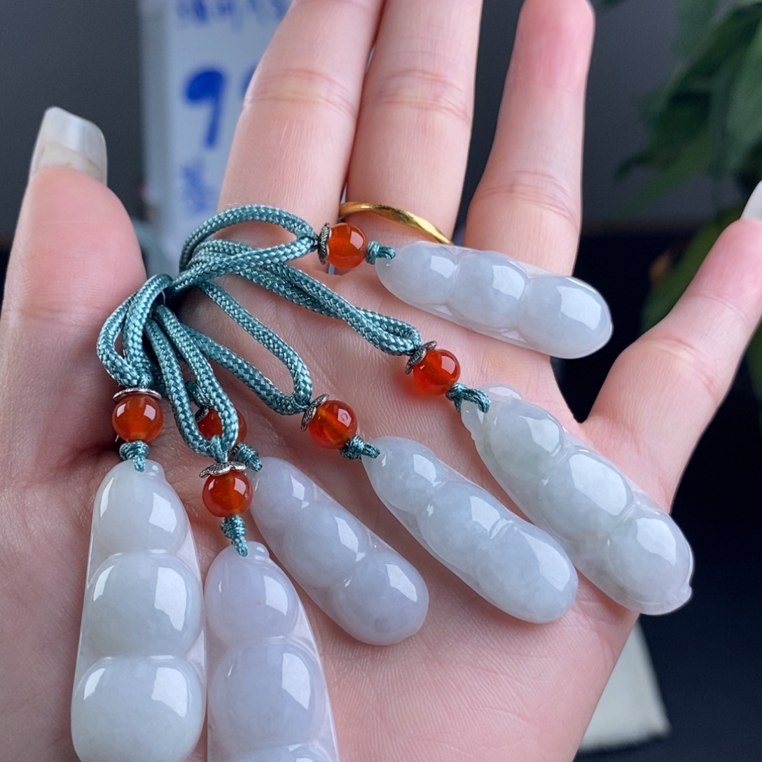 翡翠未镶嵌颈饰多样性发货