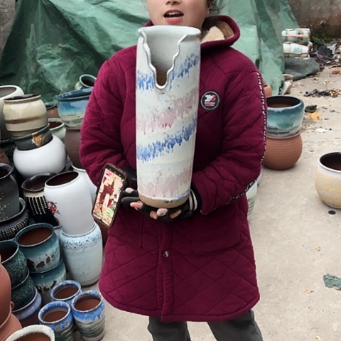 14口42高瑕疵盆子。