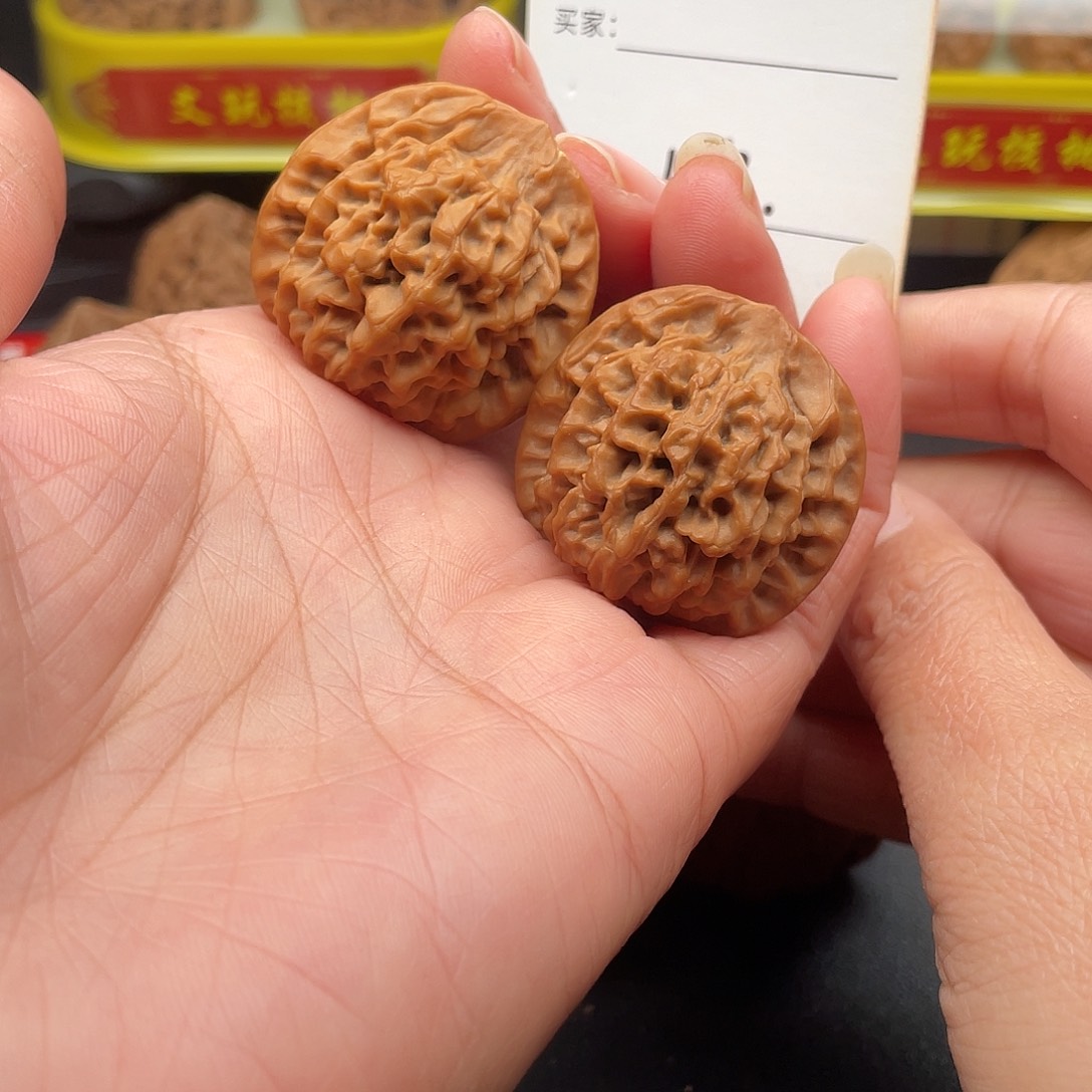 文玩核桃吊坠秦闷36