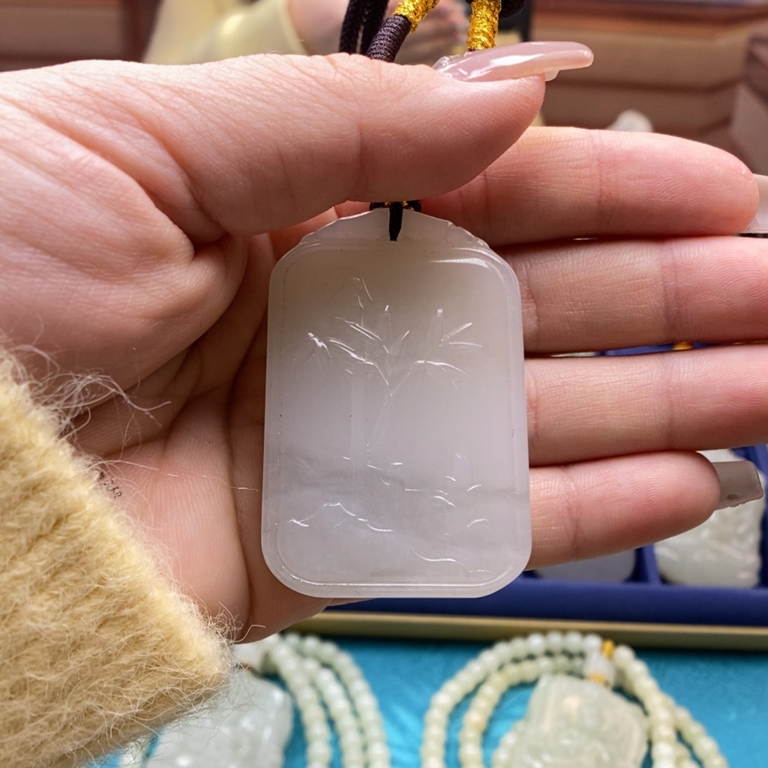 和田玉颈饰未镶嵌一*