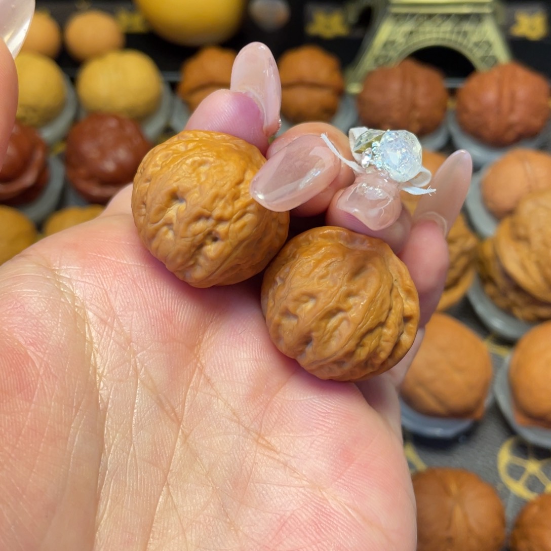 文玩核桃把件玉石方尊