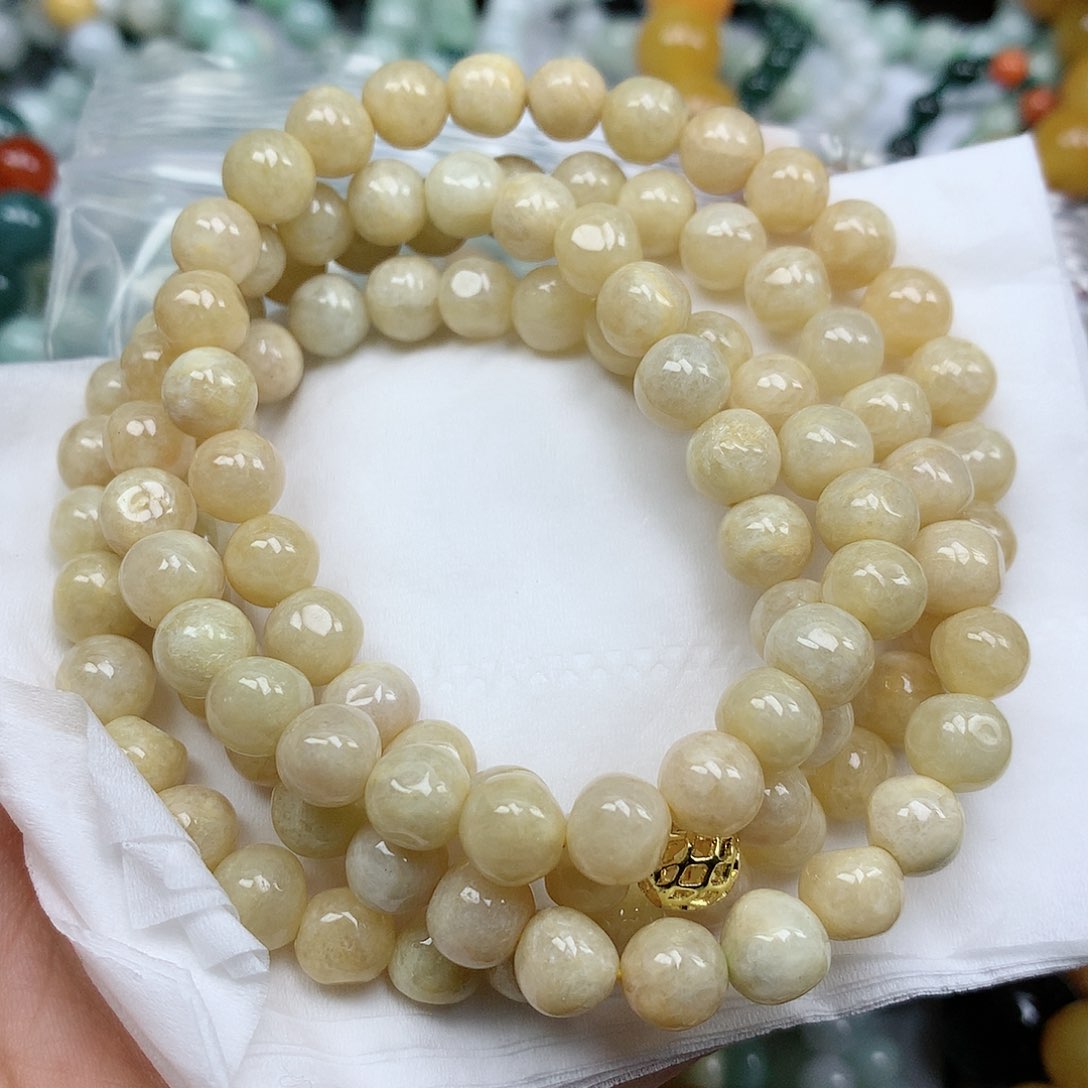 翡翠颈饰未镶嵌手串