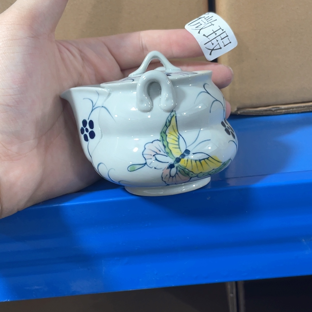 釉下手绘茶具微瑕