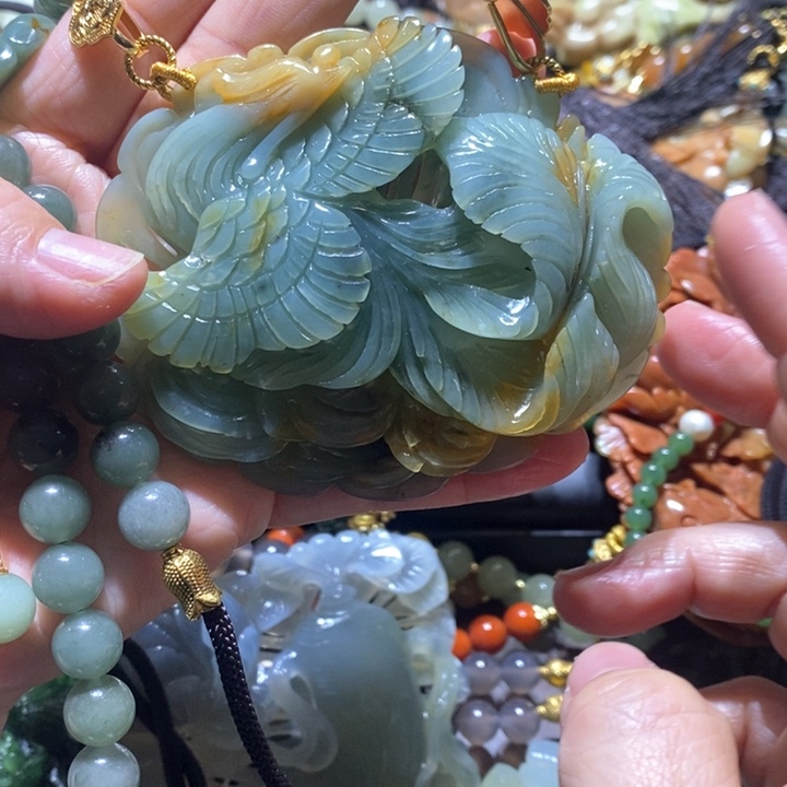 岫玉毛衣链未镶嵌