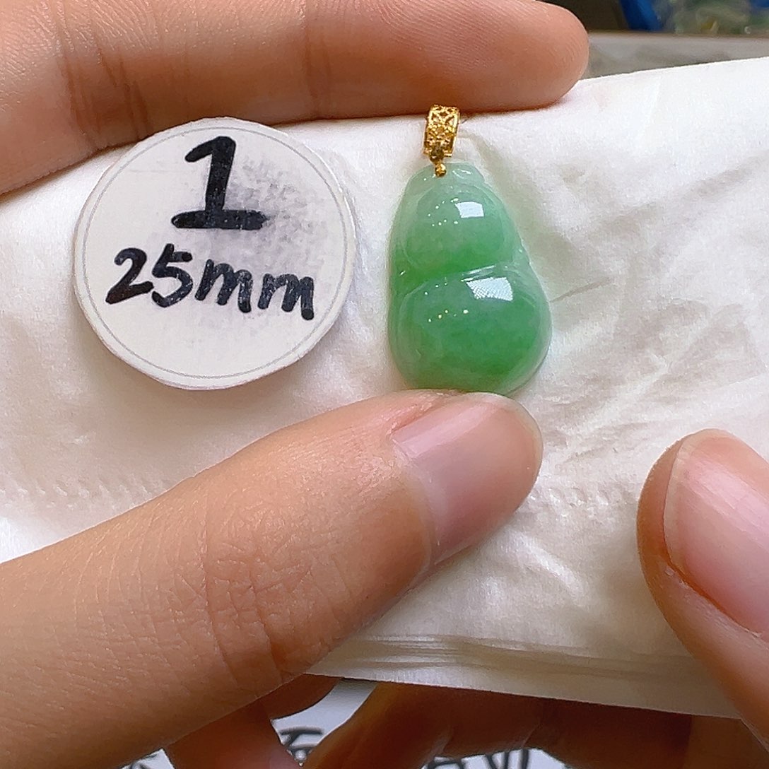 翡翠颈饰18K金镶嵌翡翠