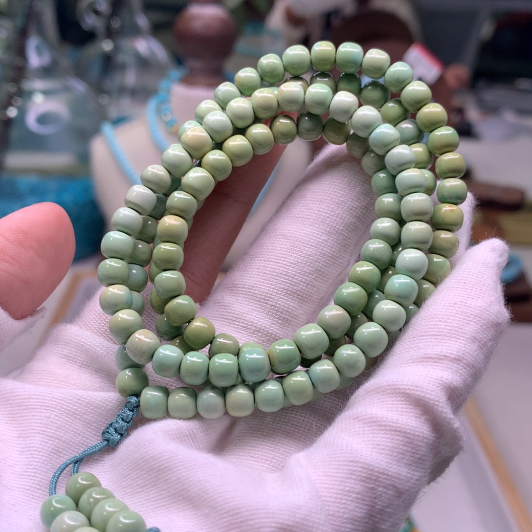 绿松石配饰未镶嵌