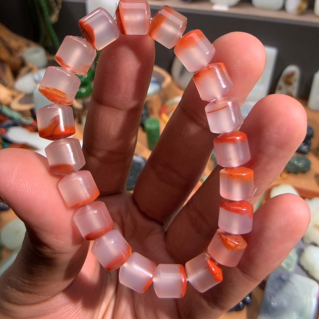 南红玛瑙手链未镶嵌