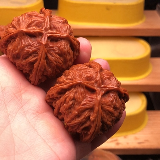 文玩核桃吊坠一**秋核桃