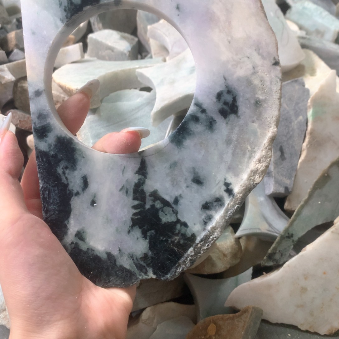 翡翠未镶嵌颈饰缅甸翡翠