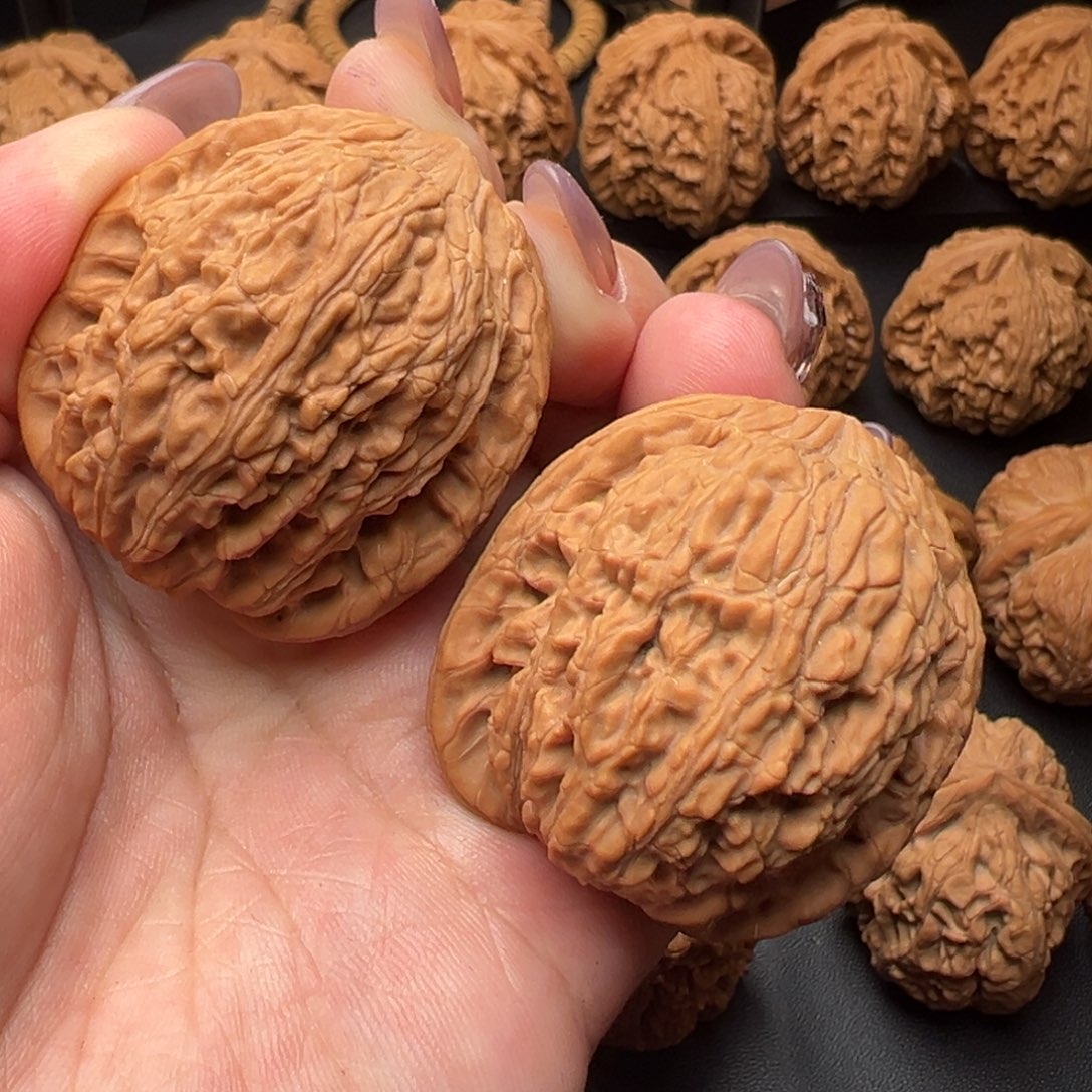 文玩核桃吊坠绣球39燕