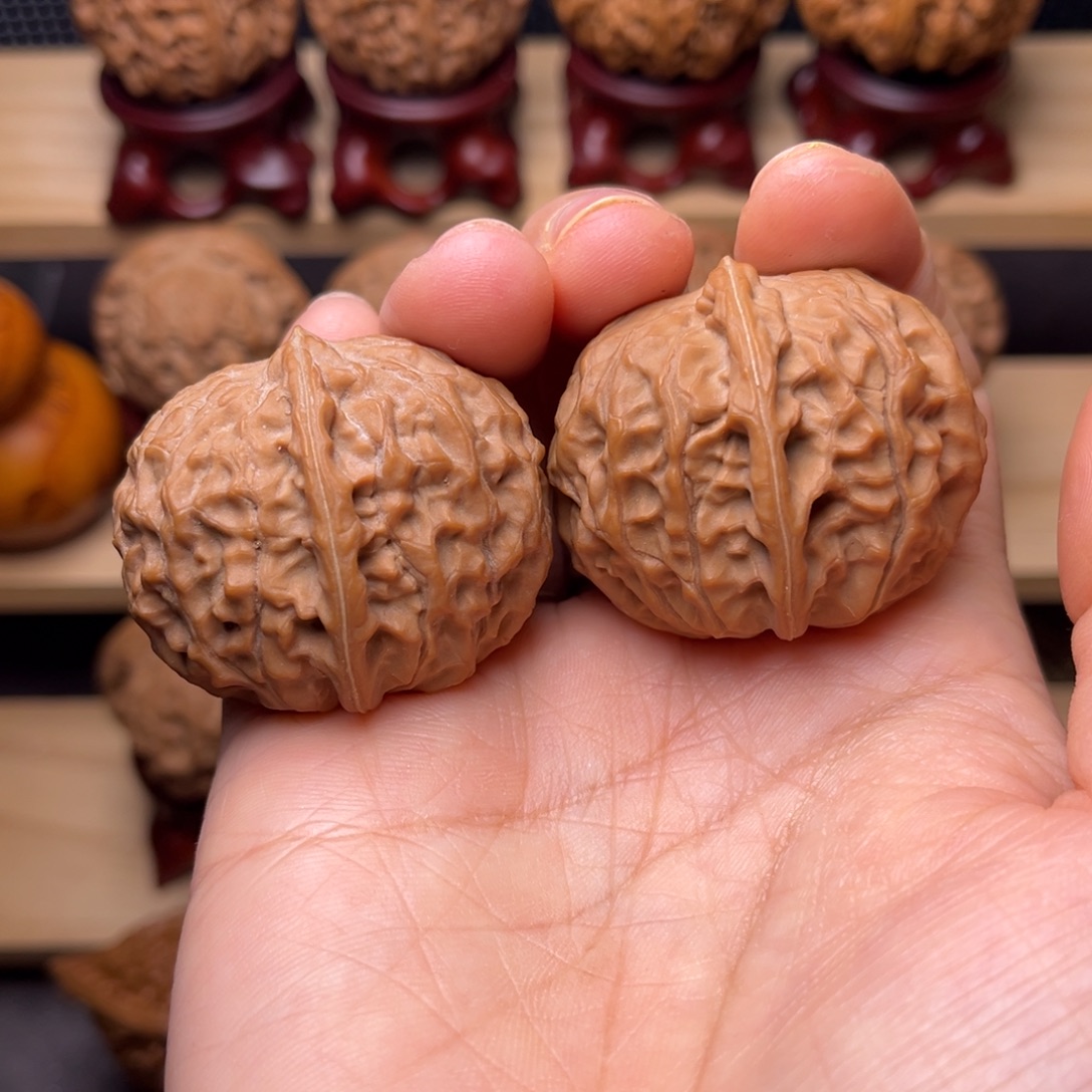 文玩核桃吊坠黄松峪