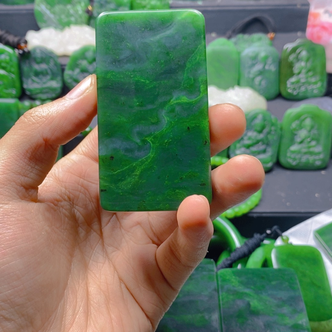 厶***，和田玉未镶嵌珠宝半成品