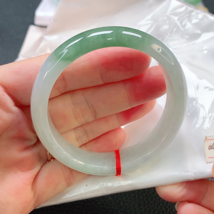 翡翠手镯未镶嵌55正