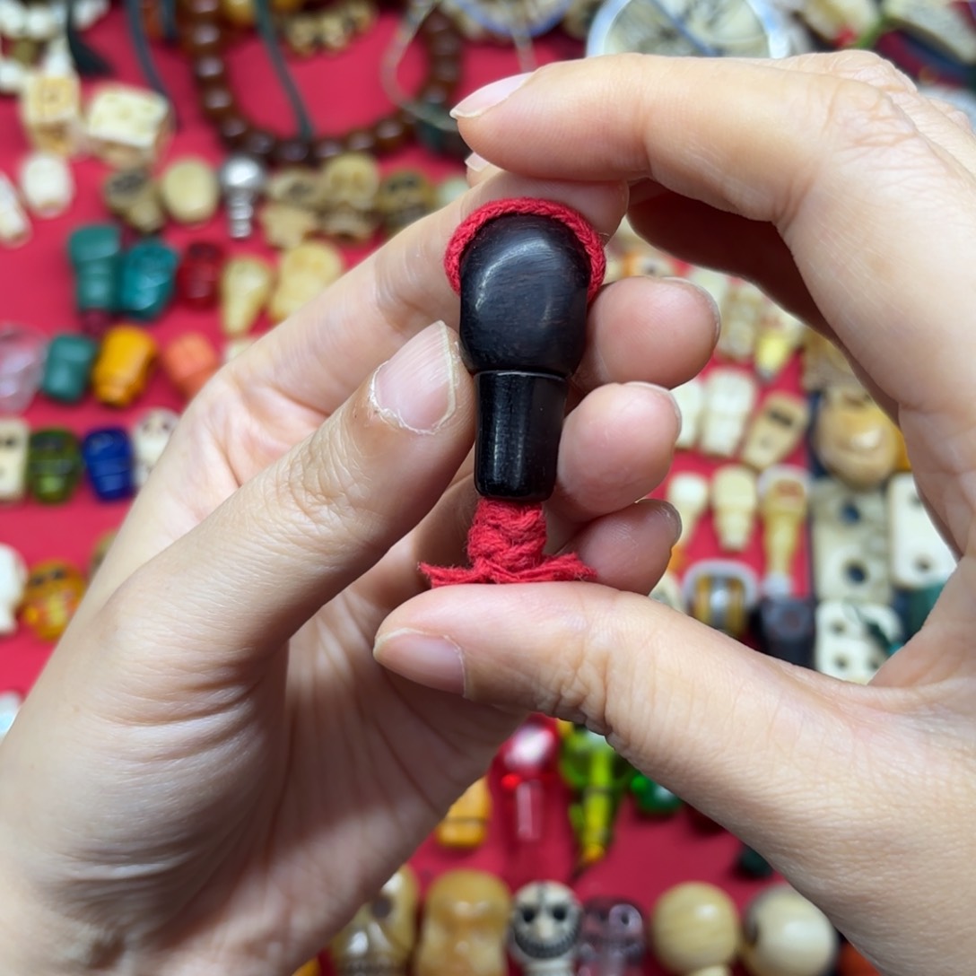 配饰等都可做一些点缀图案