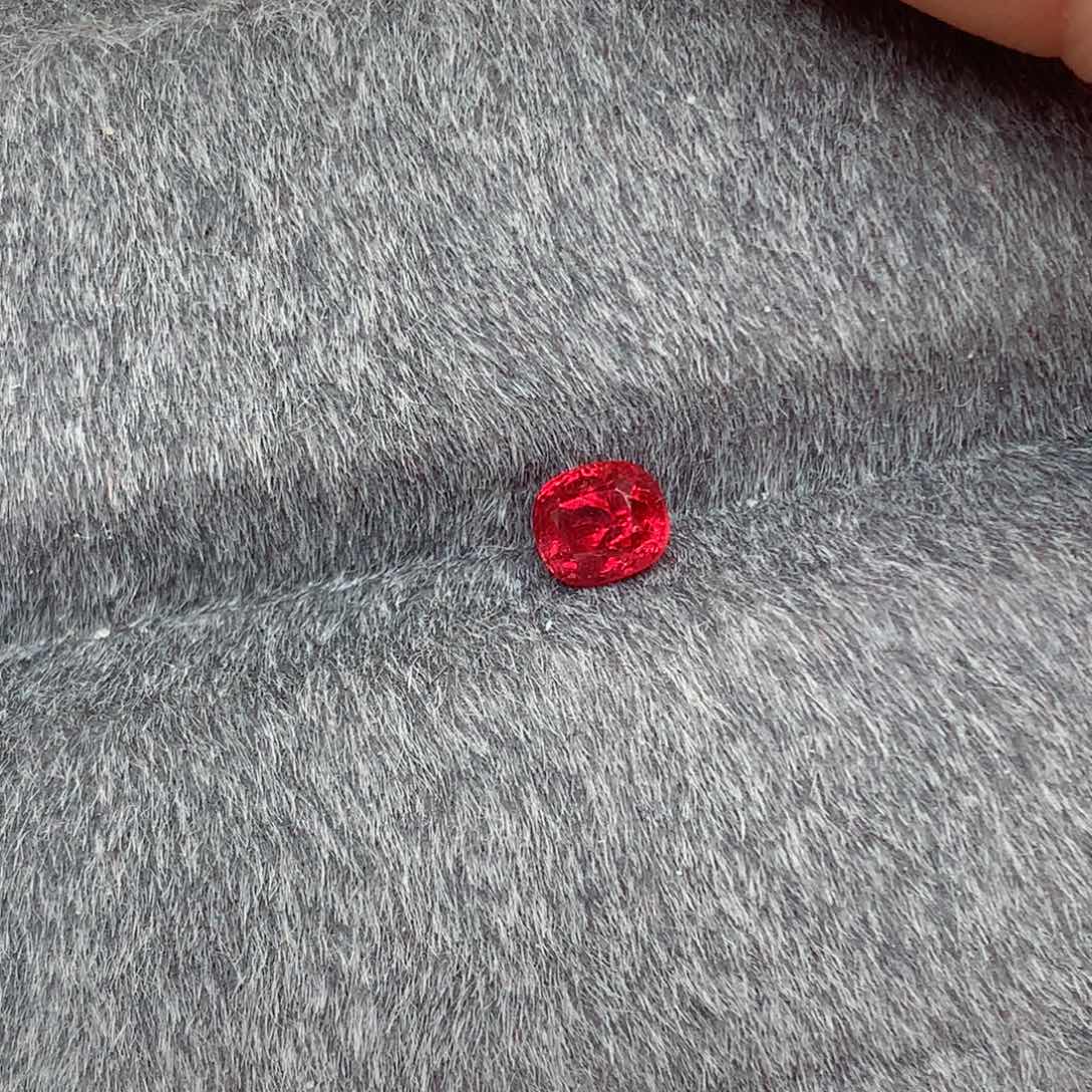 裸石未镶嵌尖晶石天然尖晶石0.77ct