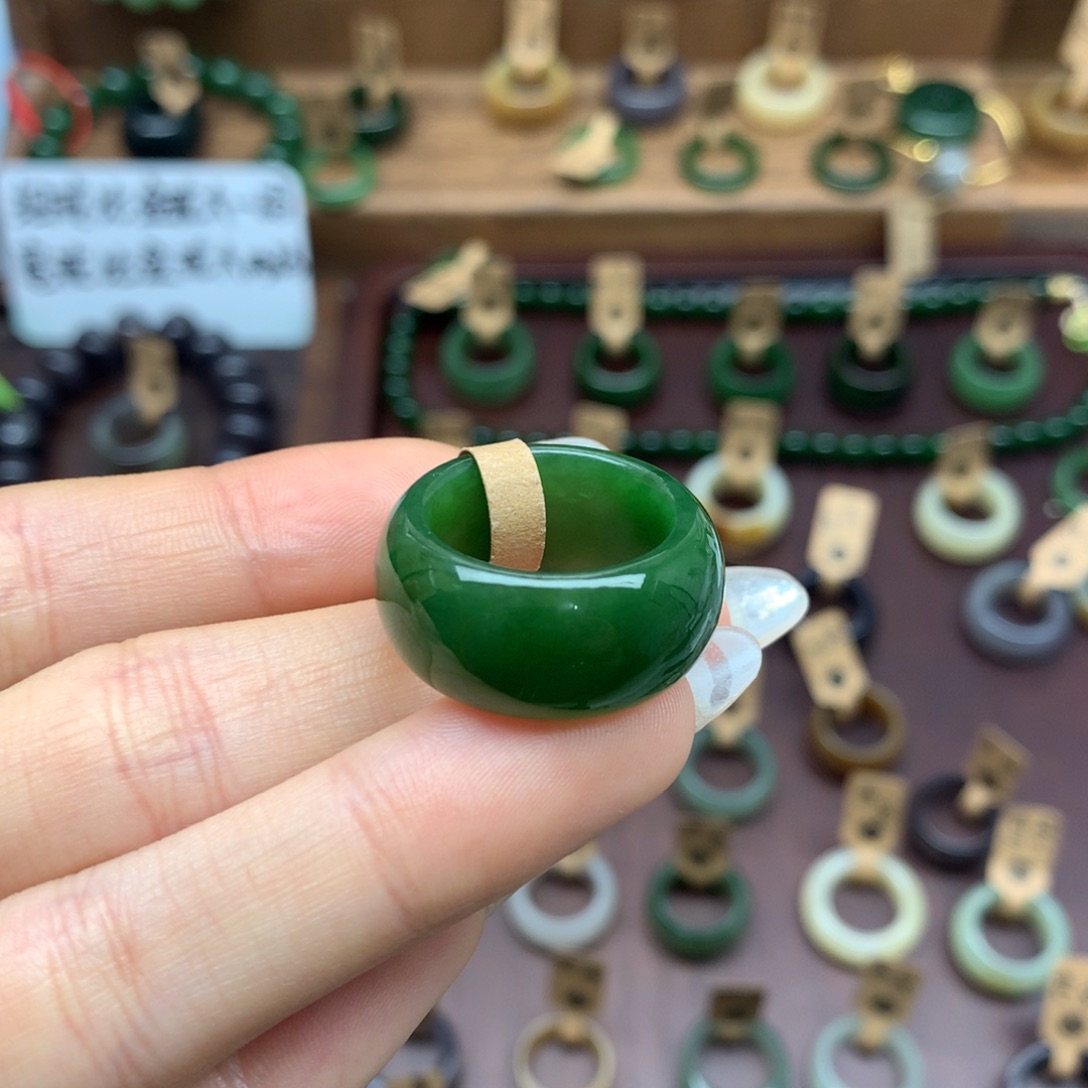 和田玉戒指未镶嵌